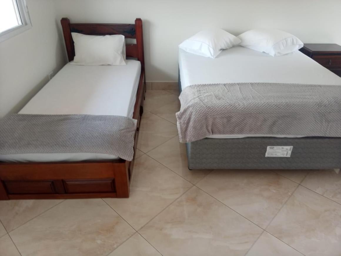 Kitnet A 1800 Mts Da Praia 